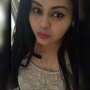 Meet your Posher, Isabel